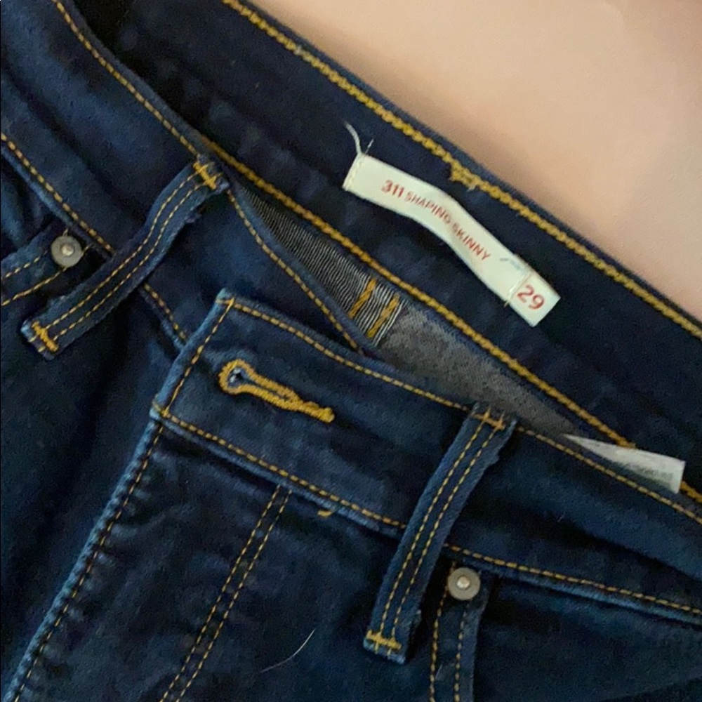 Levi’s 311 - shaping skinny